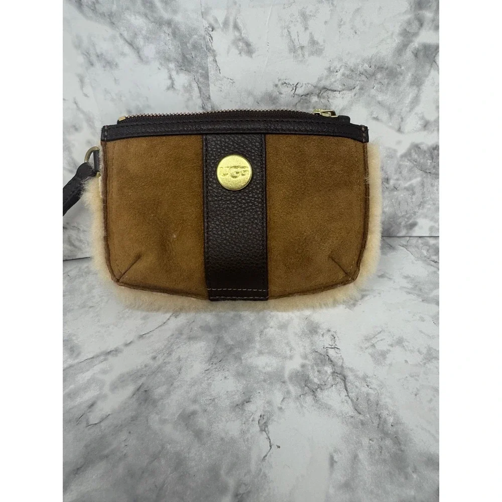 UGG‎ Australia Suede Shearling 🤎Wristlet Pouch Chestnut Brown Leather Trim Logo